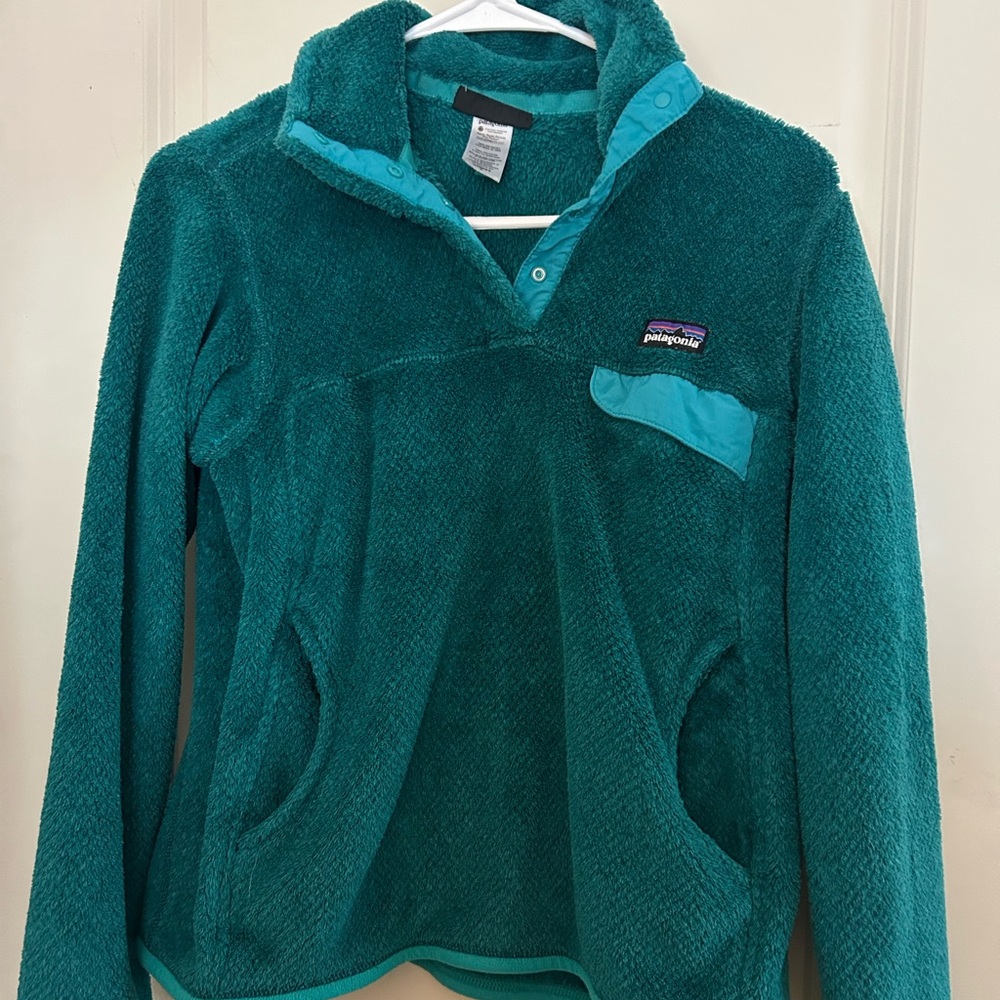 Patagonia Women’s Teal Fleece Hoodie